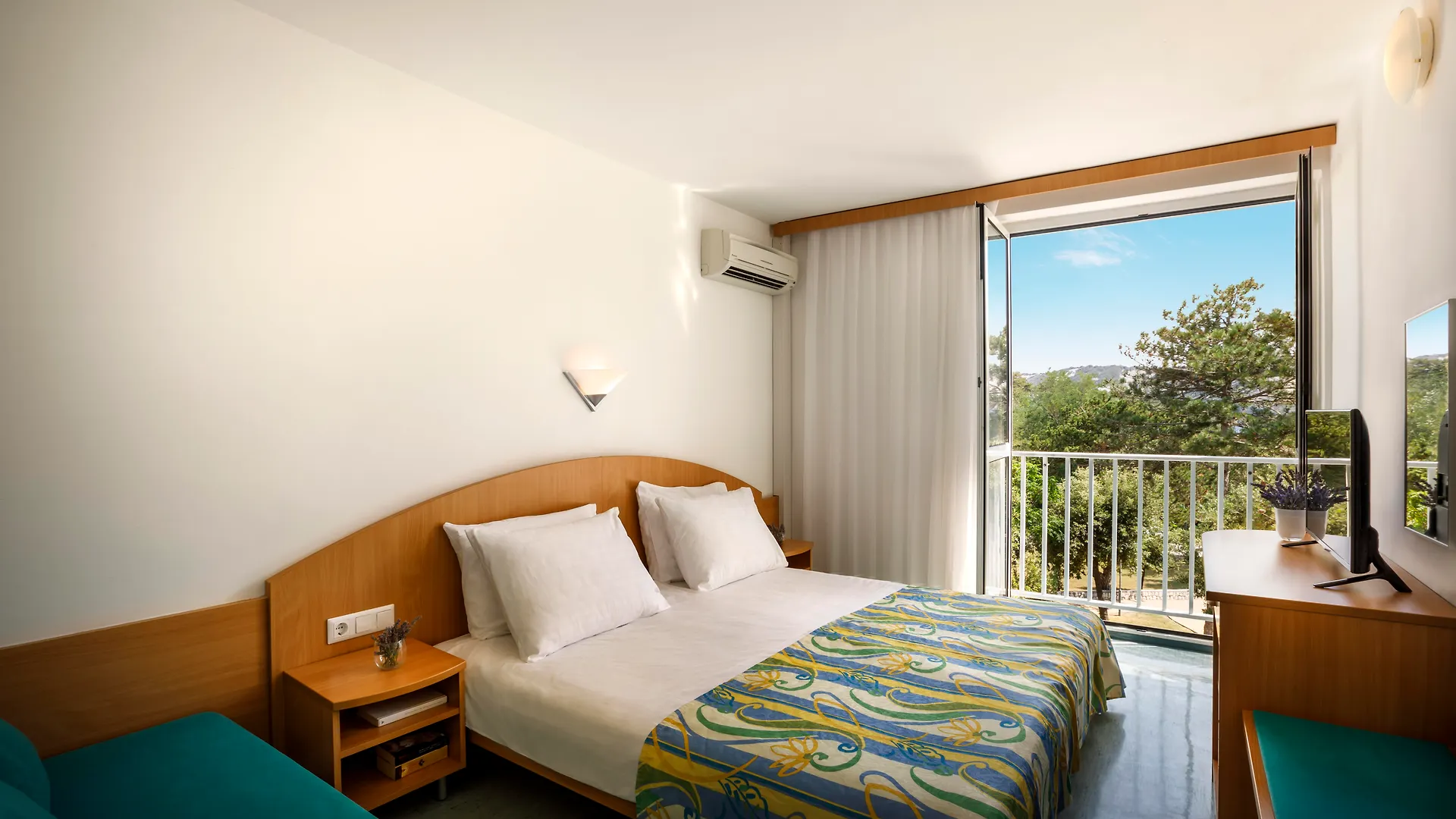Veli Mel Hotel - San Marino Sunny Resort By Valamar Lopar